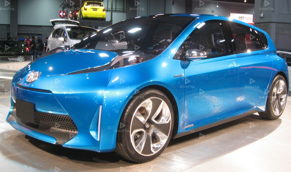 Замена маслосъемных колпачков Toyota Prius в Улан-Удэ