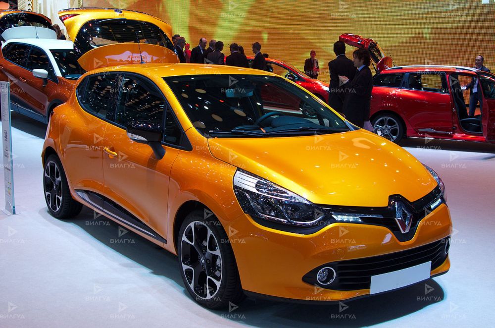 Замена масла переднего редуктора (моста) Renault Clio в Улан-Удэ